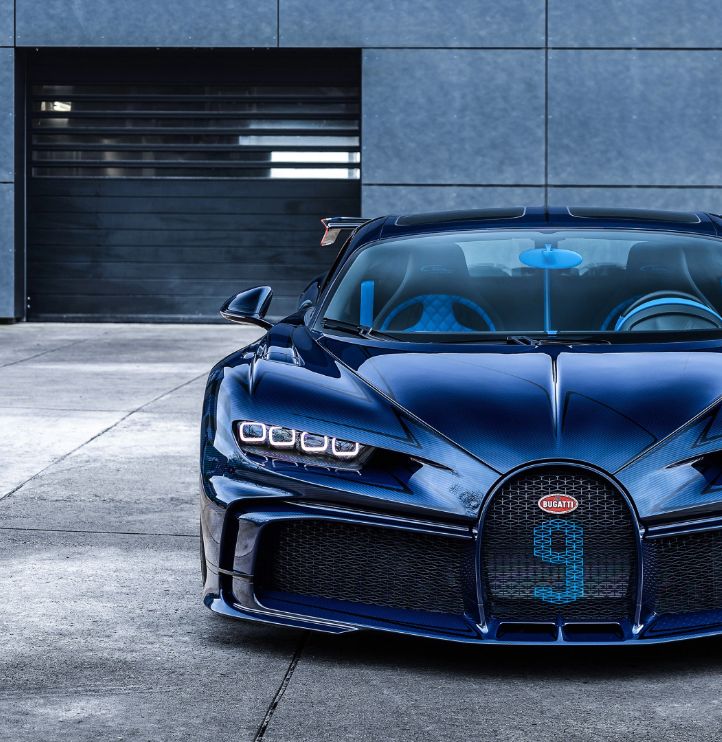 Ricerca e consulenza per supercar ed hypercar rare come Ferrari LaFerrari, Bugatti Divo e Lamborghini Revuelto
