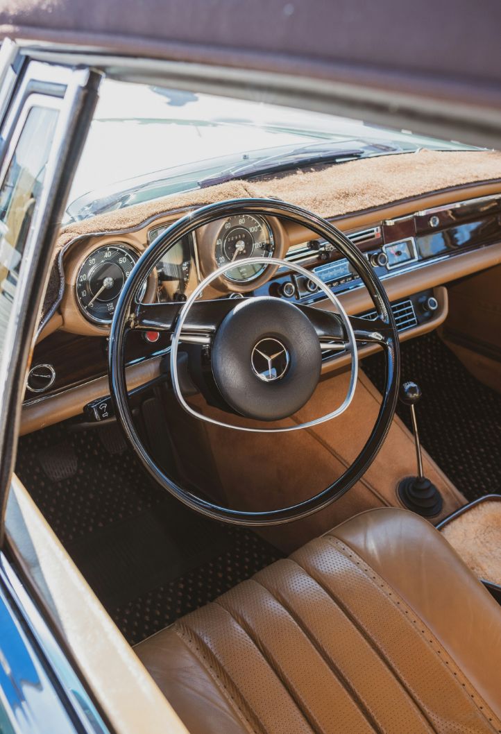 Informazioni di contatto per Leonardi Automobili d’Autore