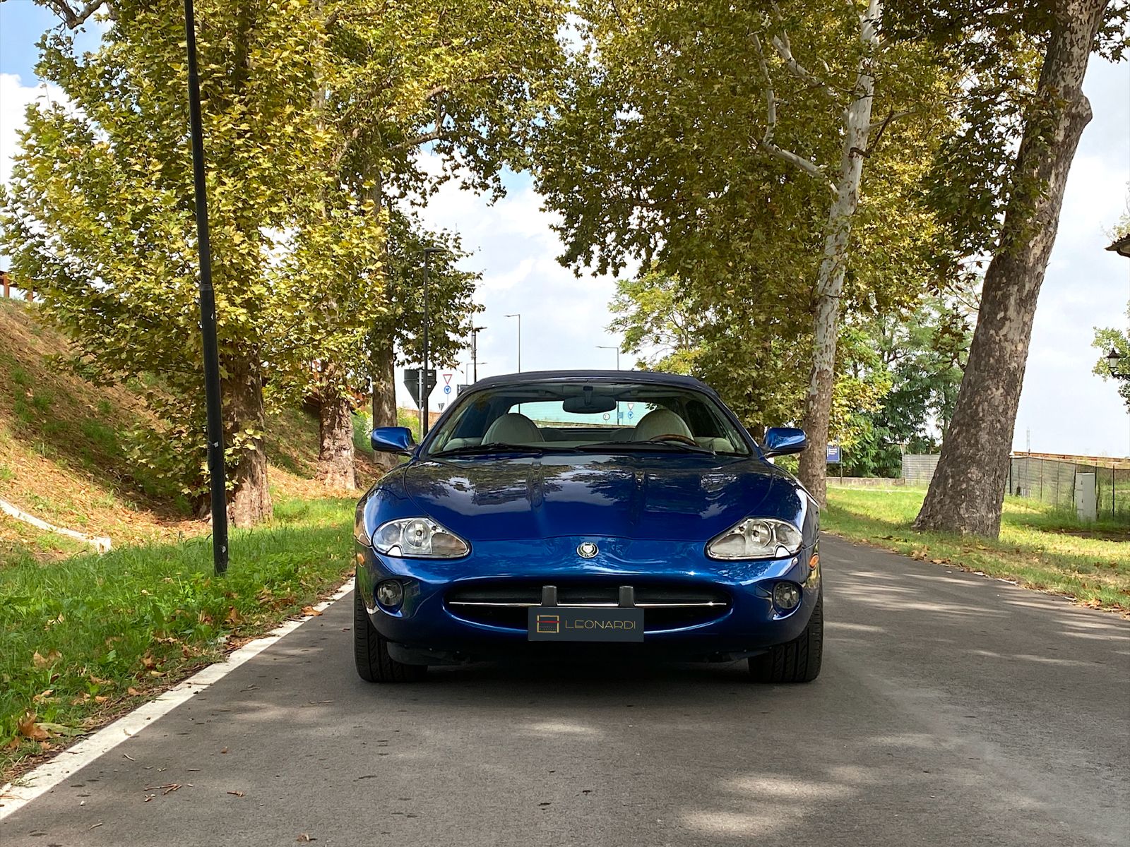 Jaguar XK8